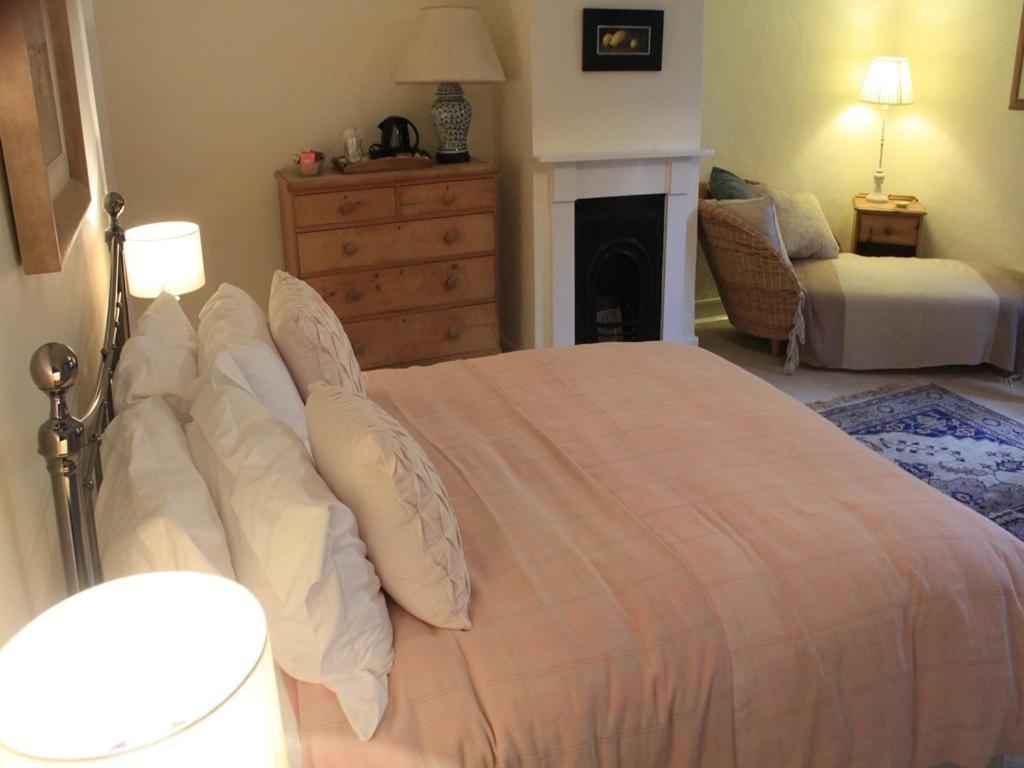 Church Farmhouse B & B Kennett Oda fotoğraf